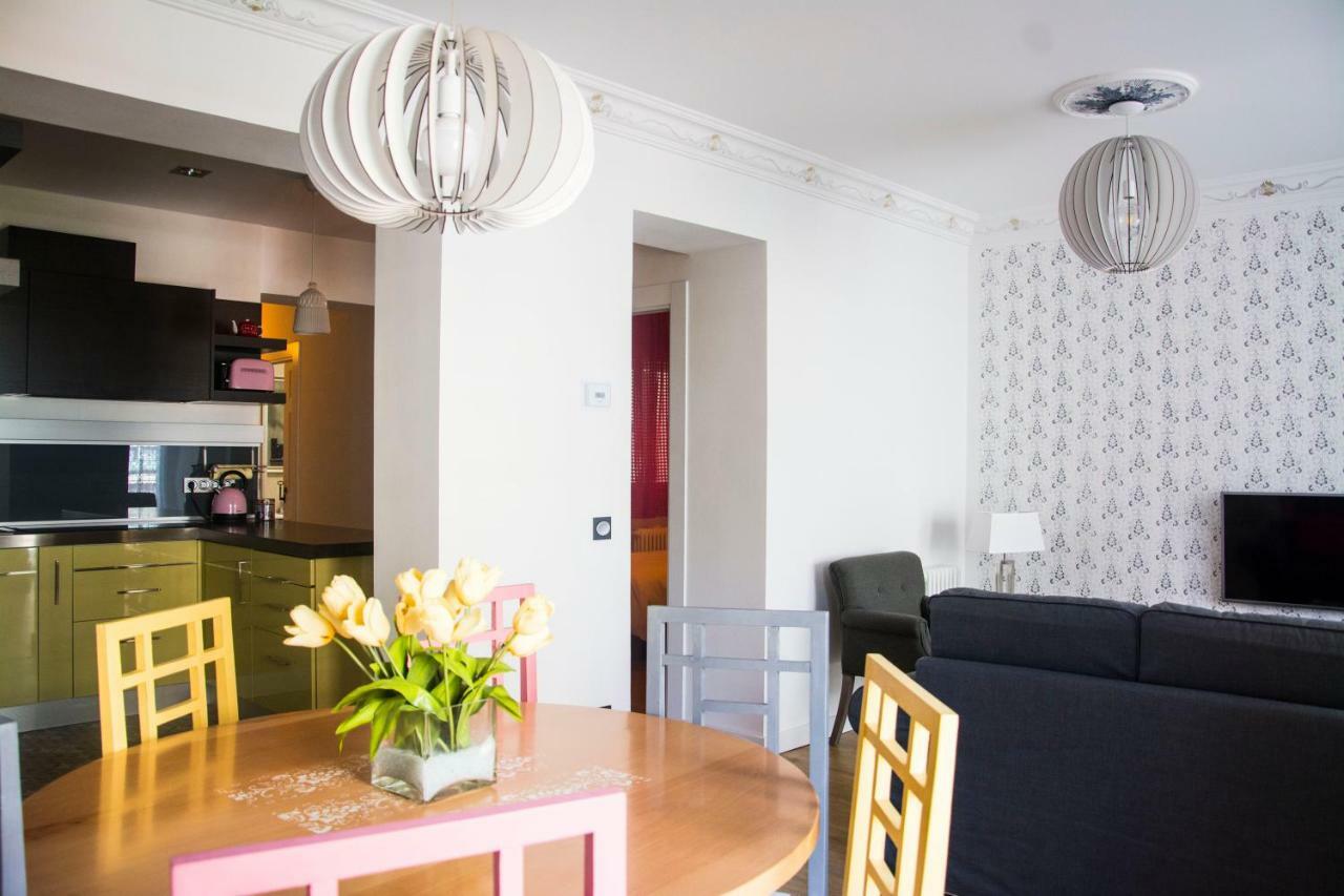 Visitor'S Book Apartment Madrid Bagian luar foto
