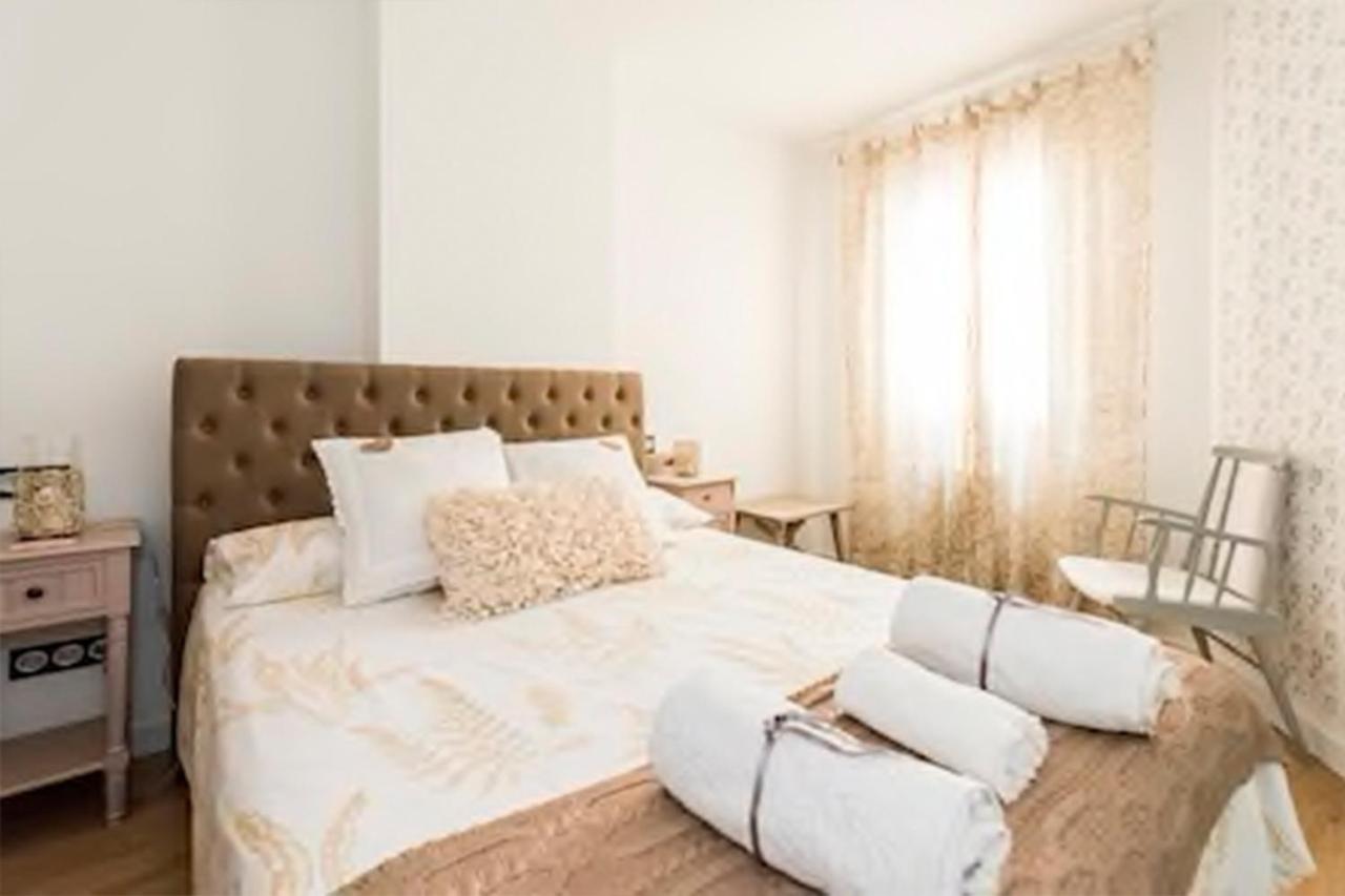 Visitor'S Book Apartment Madrid Bagian luar foto
