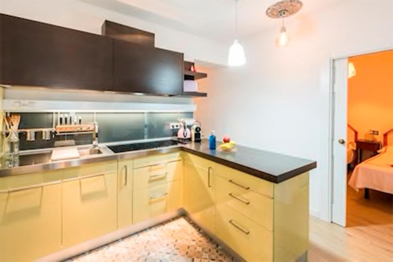Visitor'S Book Apartment Madrid Bagian luar foto